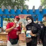 Antisipasi Asap Karhutla, Tiga Organisasi Anak Muda Bagikan 12.000 Masker di Palembang