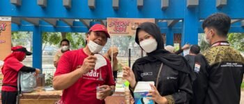 Antisipasi Asap Karhutla, Tiga Organisasi Anak Muda Bagikan 12.000 Masker di Palembang